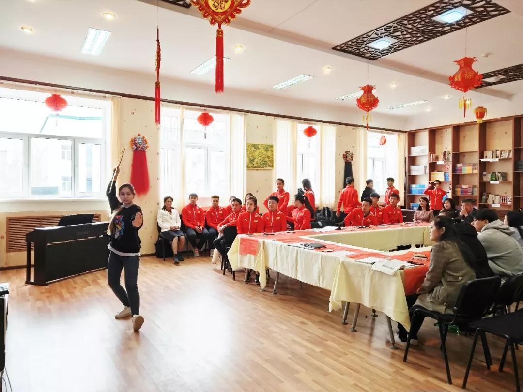 D:\新闻简讯\金禾娱乐城
简讯\线上娱乐城平台
武术表演团与朱巴诺夫国立大学孔子金禾娱乐城
举行座谈\微信图片_20190420194159.jpg